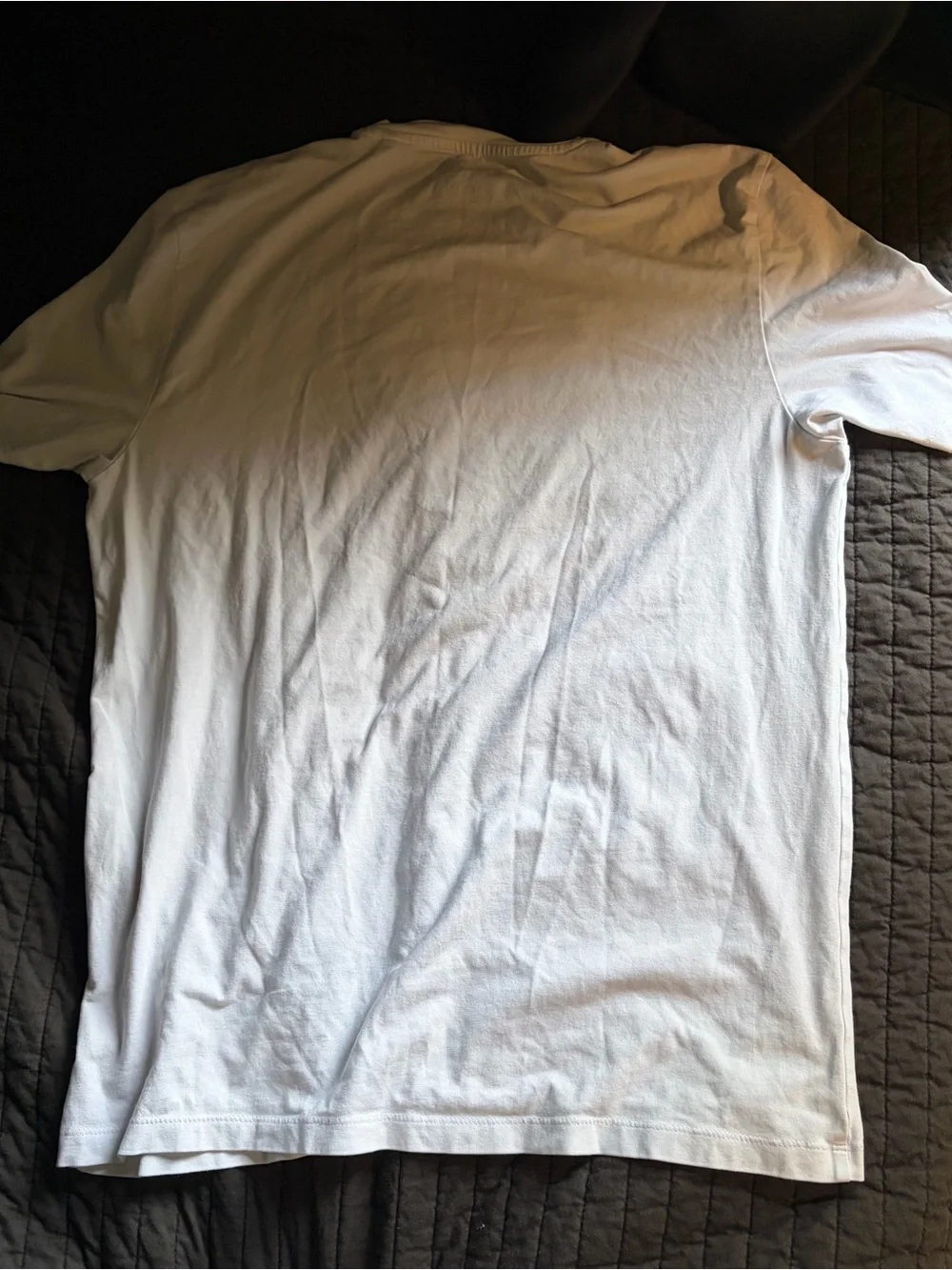 Guess White Short Sleeve Logo Crew Neck Tee - Picture 5 of 5
